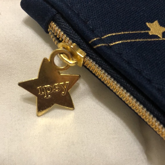 Ipsy Bundle of Make-Up Bags - Picture 11 of 15